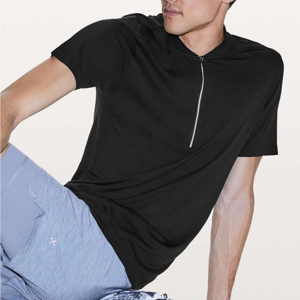 Lululemon, black metal vent, short sleeve, half zip
